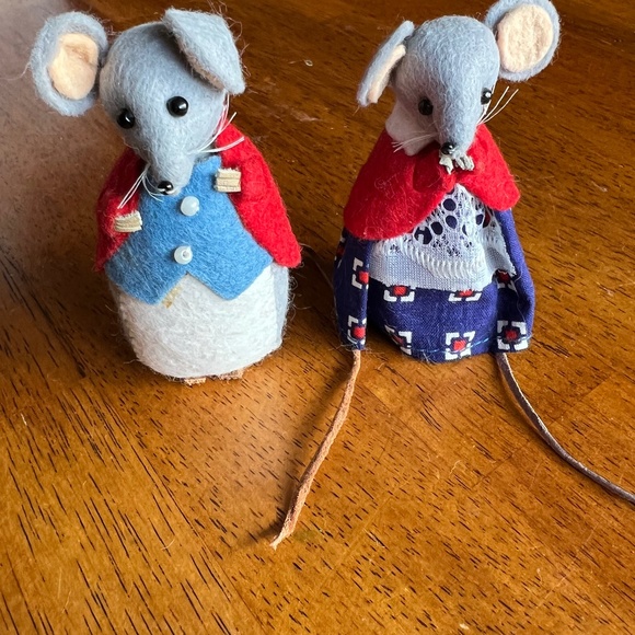 VINTAGE HANDMADE ENGLAND MICE MR & MRS WILLIAM WENSLEYDALE MINIATURES ANAMORPHIC - Picture 1 of 9